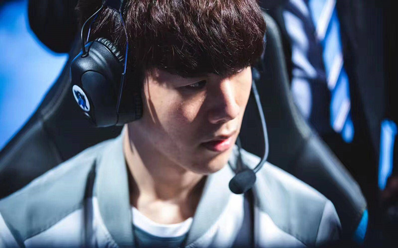 他通过调整 他通过调整