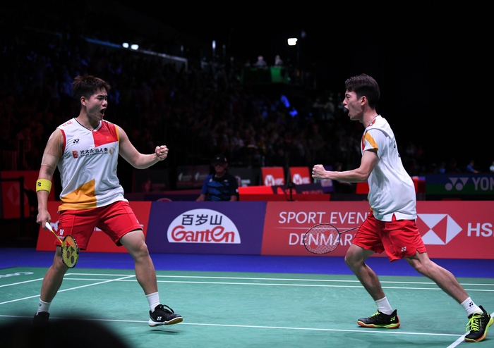 当安联的灯 当安联的灯